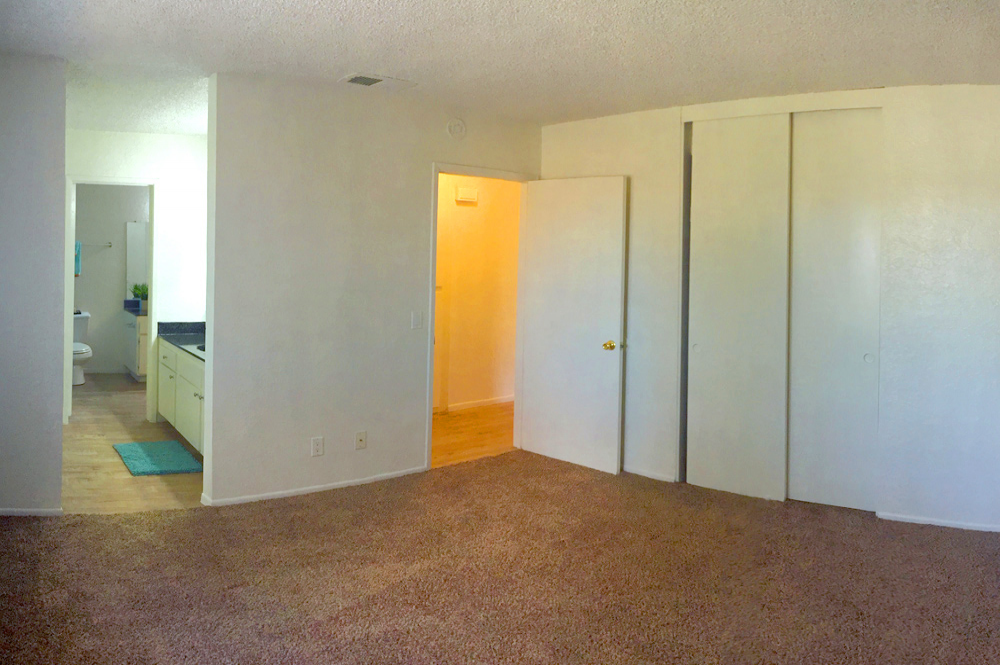 Thank you for viewing our 3 bed 2.5 bath granite 3 at Cinnamon Creek Apartments in the city of Redlands.